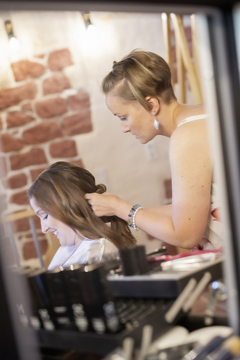 Hairstyling